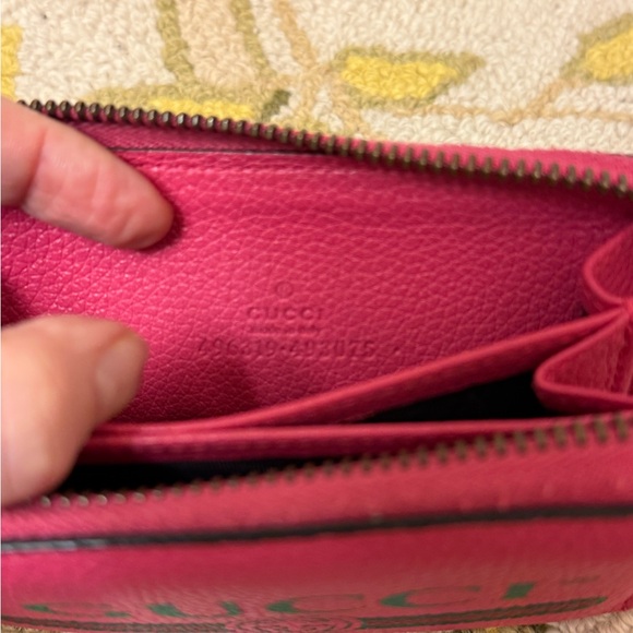 GUCCI Logo Wallet Coin Compartment Zip Around Leather Coin Purse- Pink - Picture 10 of 15